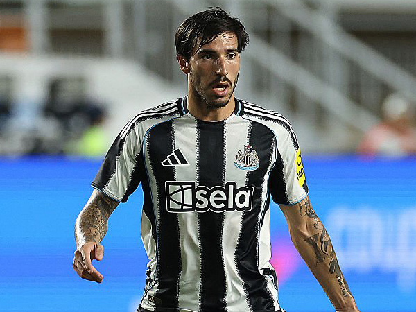 Juventus Intip Peluang Tukar Sandro Tonali dengan Dusan Vlahovic